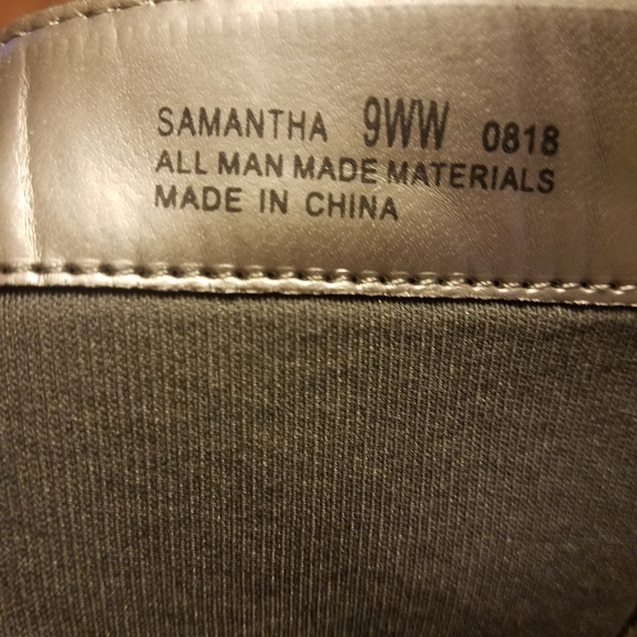 Boots - Picture 2 of 3